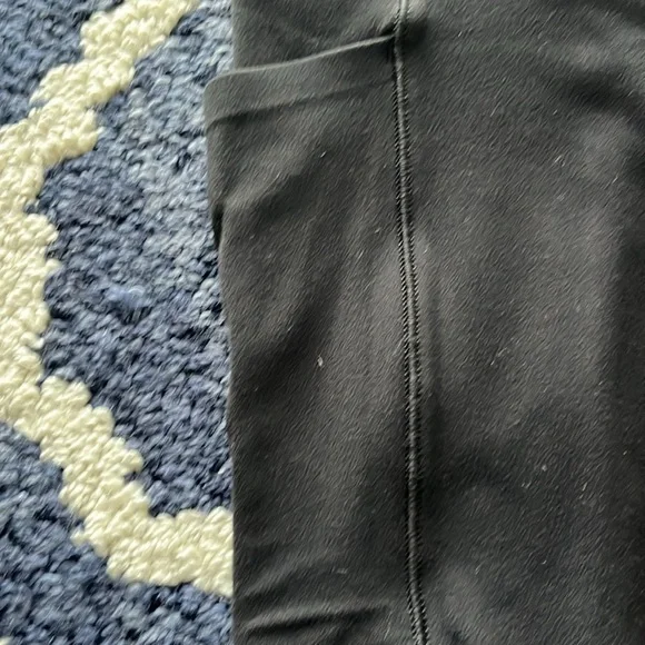 Athleta Salutation Stash 7/8 Legging - Picture 2 of 5